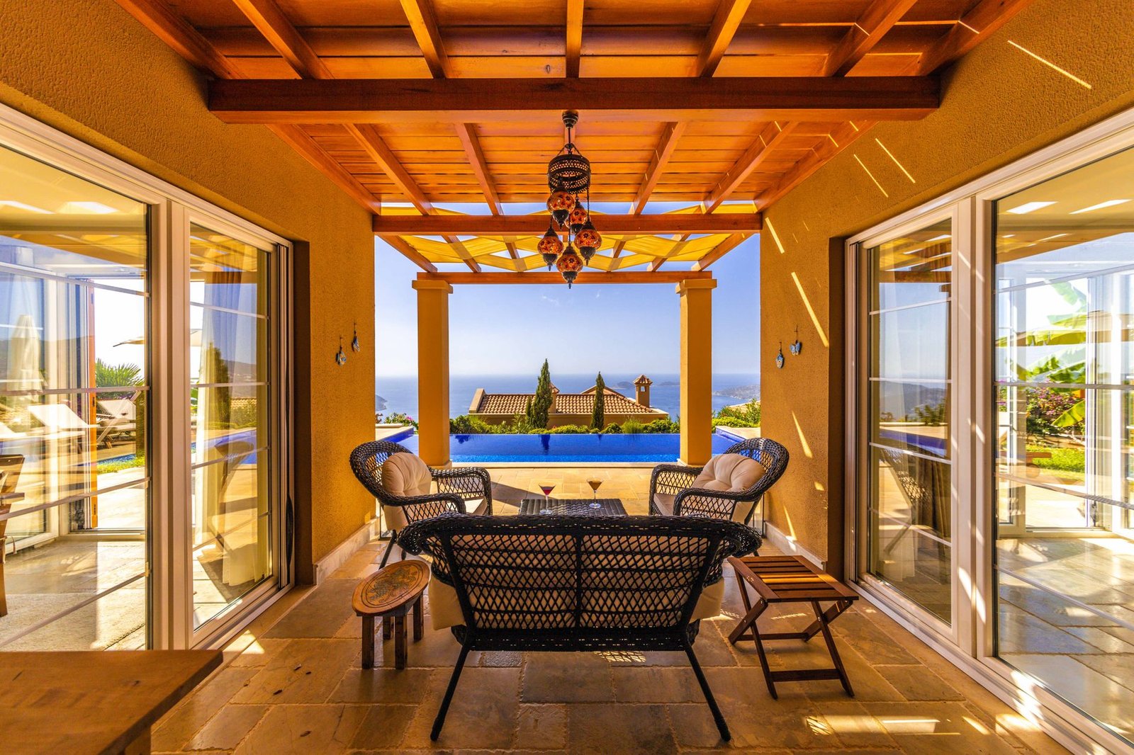 Conciergerie haut de gamme pour villa à Cannes : guide complet 2026